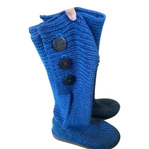 Fuzzy blue knit Ugg boots size 7